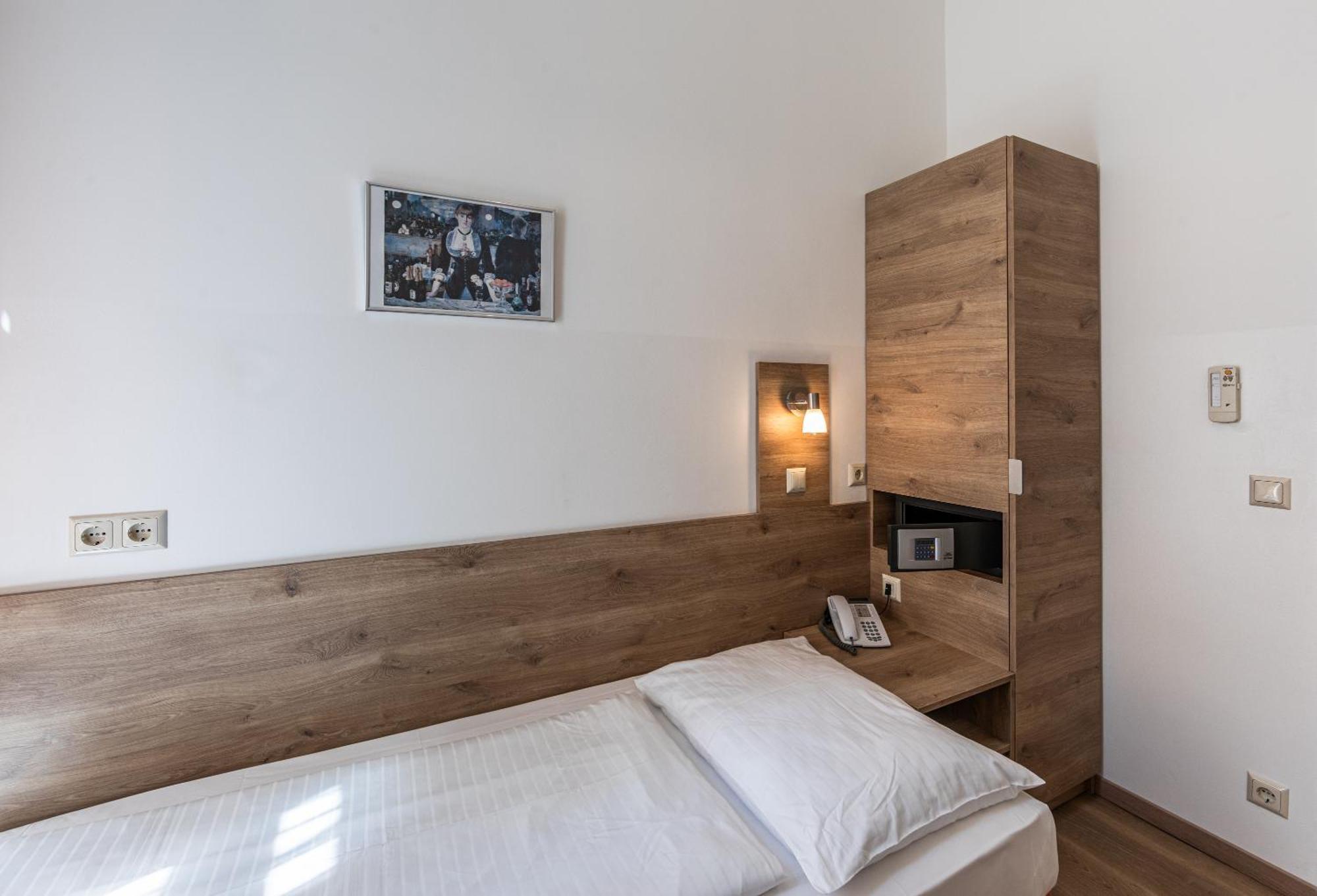 Hotel Terminus Вена Экстерьер фото