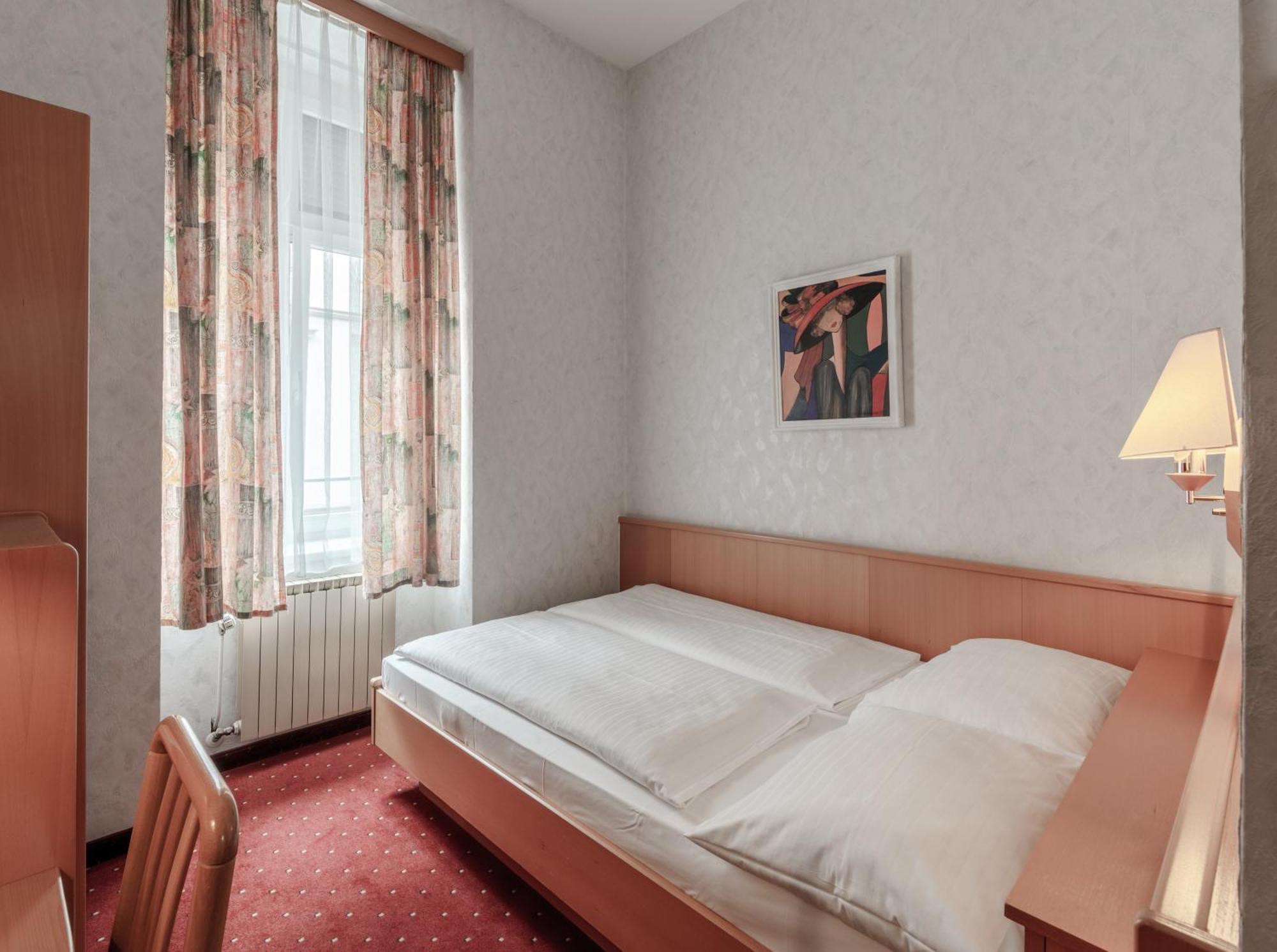 Hotel Terminus Вена Экстерьер фото